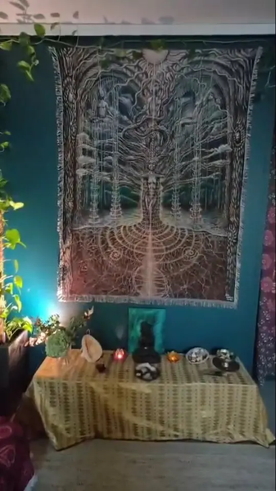 ShangriLa - Home of Holistic Healing - kutsuu hidastamaan.Astu tilaan, jossa arjen äänet vaimenevat ja rauha saa laskeutua.Lämpimään ja rauhoittavaan ympäristöön, jossa keho, mieli ja sielu saavat palata yhteyteen.Holistinen hyvinvointi näkyy meillä läsnäolona, hyväksyvänä ja lempänä kosketuksena, sekä tilana, jossa saat vain olla itsesi. Juuri sellaisena kuin olet.Tervetuloa ShangriLaan. ✨